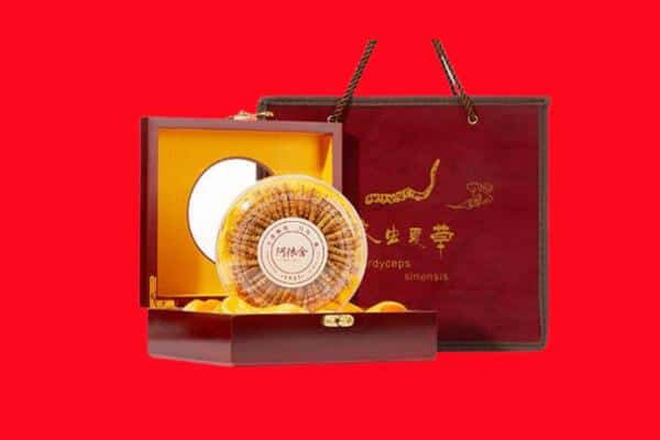 收购资讯:云林县回收冬虫夏草是按克吗